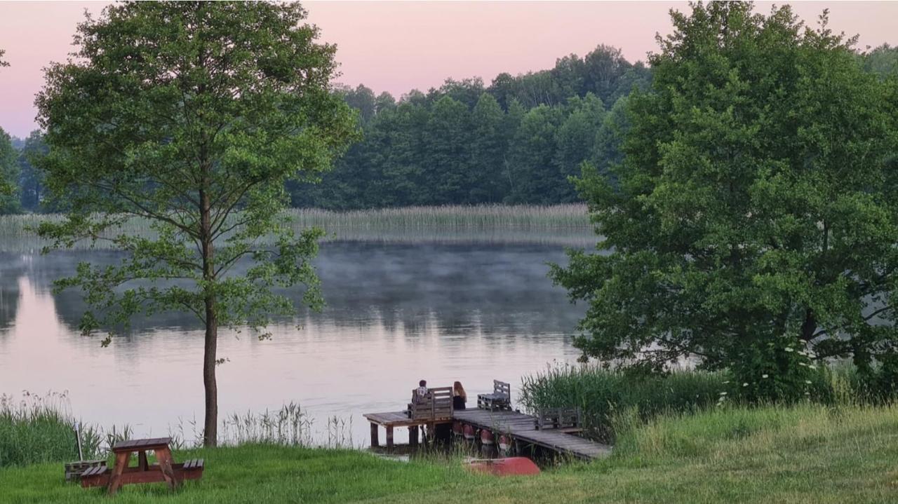 Domwigierski: Lakeside Comfort Farm with Private Beach and Sauna Wysoki Most  Exterior photo