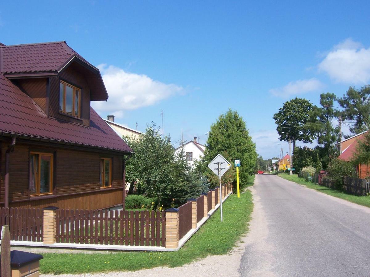 Domwigierski: Lakeside Comfort Farm with Private Beach and Sauna Wysoki Most  Exterior photo